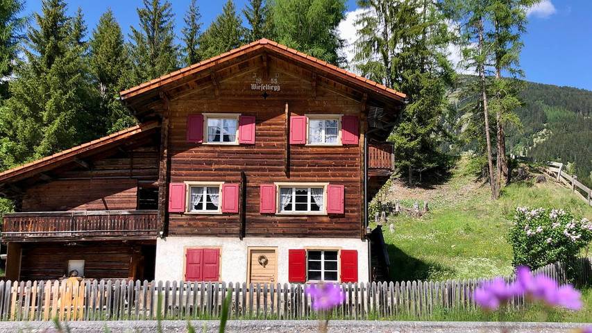 Chalet für 6 Personen, mit Garten in Arosa
