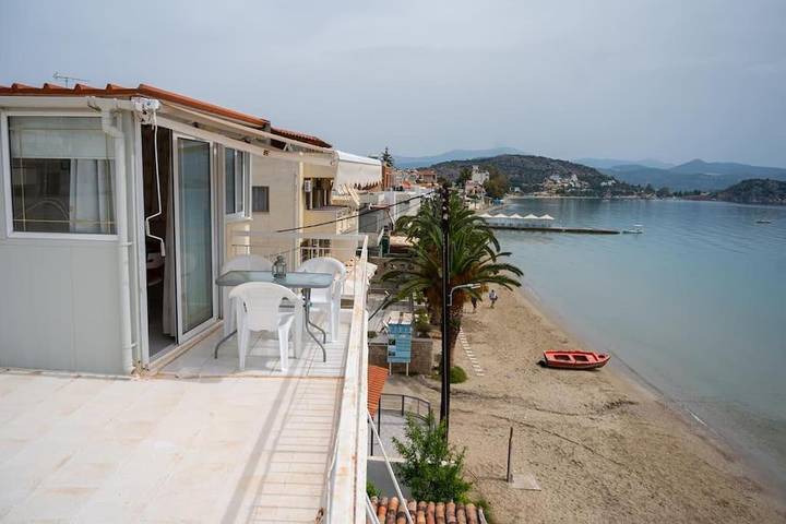 Ferienwohnung für 4 Personen, mit Ausblick und Balkon in Tolo - 2