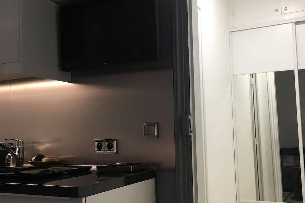Entire apartment, Nice 1 bedroom Scandinavian design 50m from the beach in Saint-Sauveur-de-la-Mer, Lisieux region