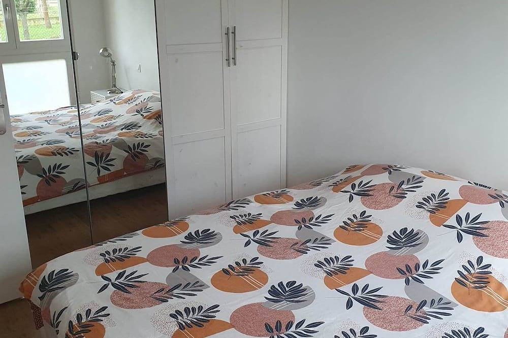 Appartement entier, L'Obernoi, located in a private residence not far from the city center in Obernai, Région de Sélestat-Erstein