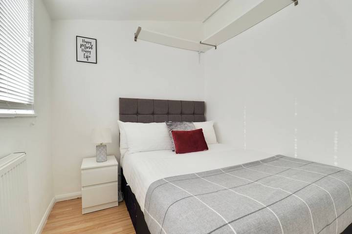 Appartement entier, Skyvillion - Valley Way - Maison de 3 chambres à Stevenage in Stevenage, Hertfordshire