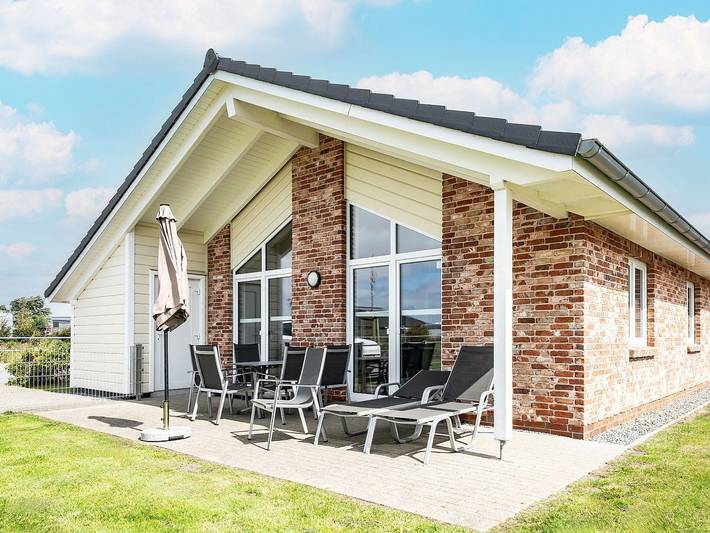 Ferienhaus für 5 Personen, mit Balkon und Terrasse sowie Garten und Sauna in Dagebüll