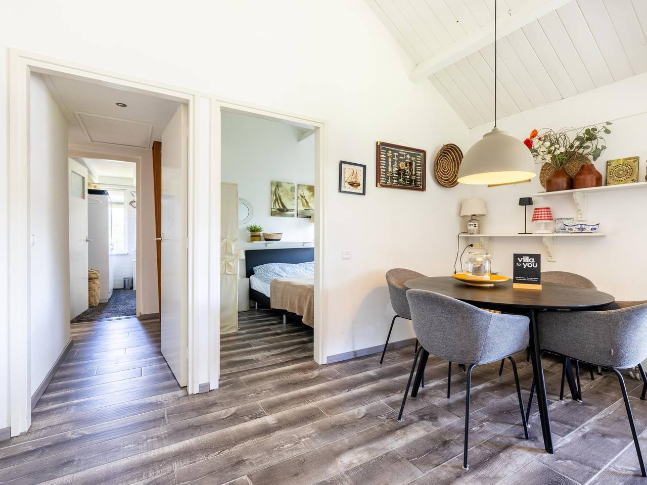 Ferienhaus am Wasser mit Bootssteg
 in Boornzwaag, Friesland