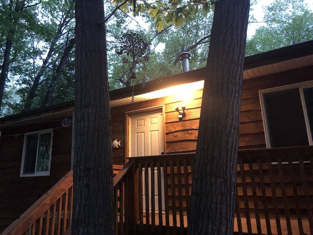 Wandern, Radfahren und Herbstfarben. Ganzjährig zur Entspannung geöffnet. in Huronsee (Kanada)