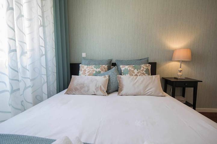 Ganze Wohnung, Lovely Flat. Perfect for 2. Completely restored. Great location. in Lissabon, Costa de Lisboa