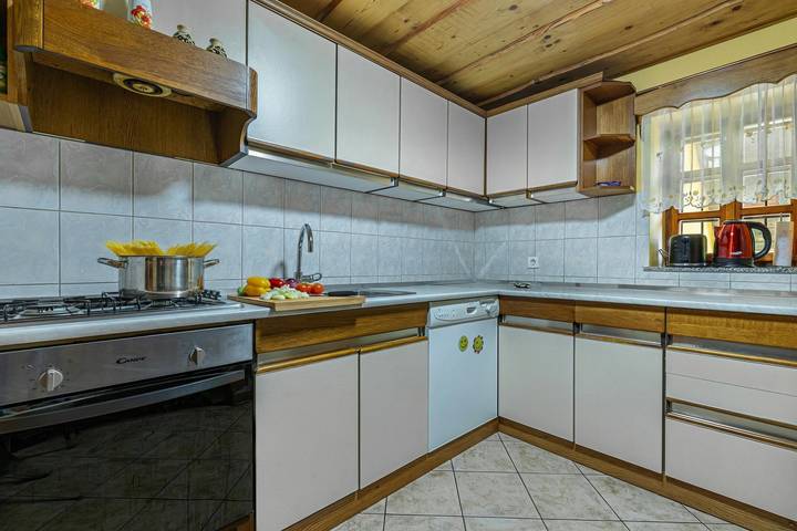 Kunstek Farmhouse w/ Private Sauna in Untersteiermark