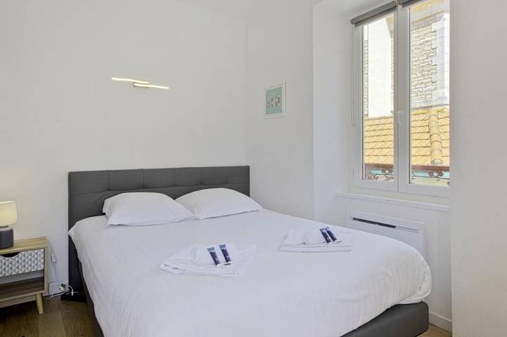 Gîte pour 2 personnes, avec jardin dans Plage du Port-Vieux - 2