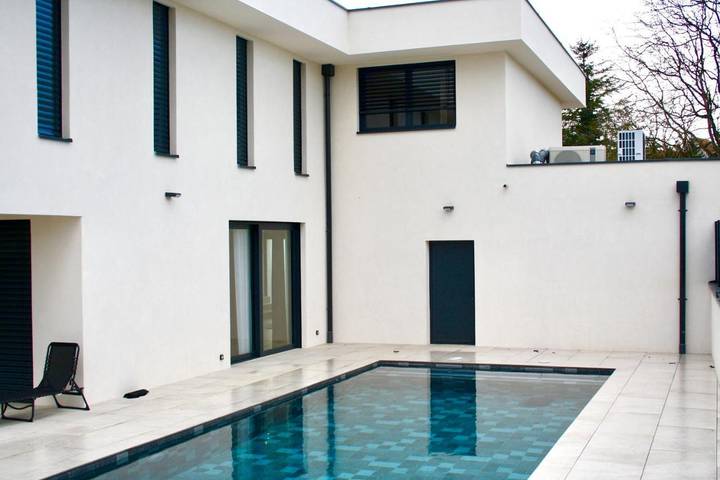 Villa pour 12 personnes, avec piscine et jardin à Furdenheim