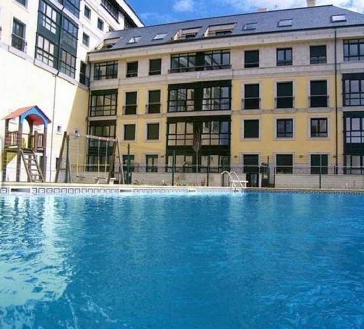 Apartamento de vacaciones para 5 personas, con jardín además de vistas y piscina - 1