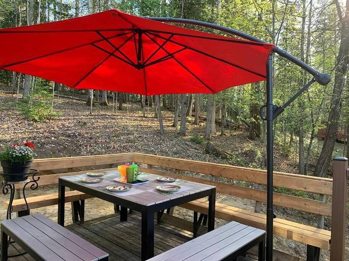 Chalet pour 6 personnes, avec jardin ainsi que jacuzzi et terrasse, animaux acceptés dans Mont-Tremblant - 4