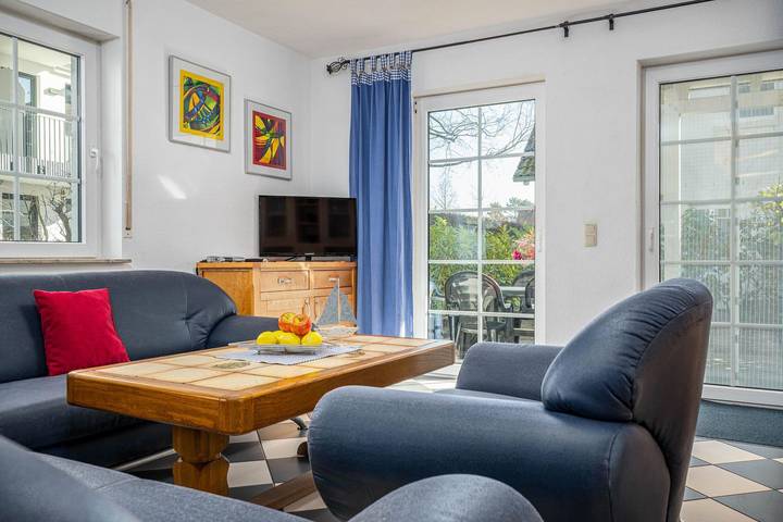 Ferienhaus mit Meerblick für 6 Personen, mit Seeblick und Ausblick sowie Garten auf Fischland - Darß - Zingst - 3