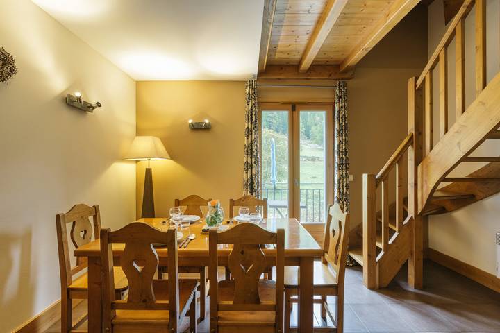 Ganze Wohnung, V Buet 54: Beside Ski Lift; Pool, Sauna & Gym in Vallorcine, Region Bonneville