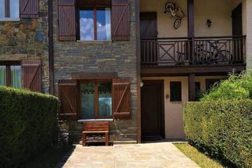 Location de vacances pour 7 personnes, avec jardin à Sainte-Léocadie