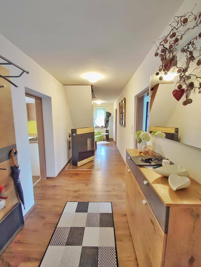 Ganze Wohnung, Unterm Nussbaum 2 in Gailtaler Alpen, Dellach im Drautal