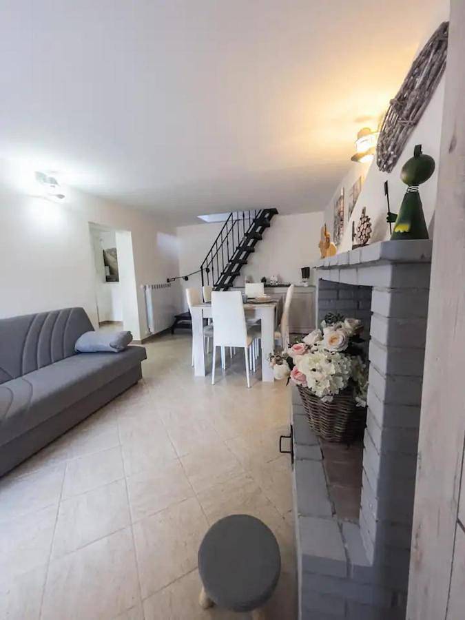 Appartement entier, Two-Bedroom Apartment in San Valentino in Abruzzo Citeriore, Province de Pescara