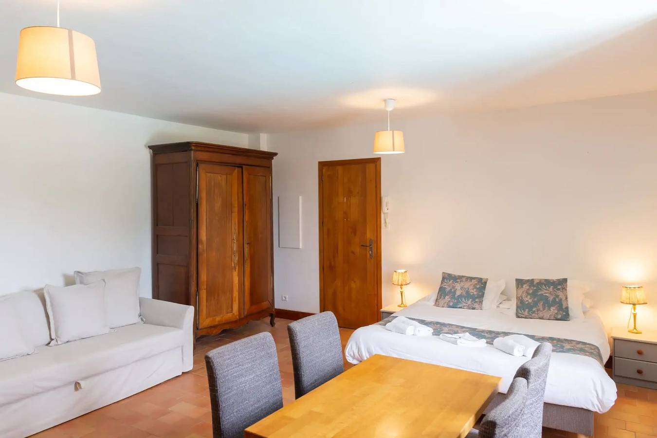 Appartement entier, Zecamping 5* parc aquatique animations fitness tente Tv 34m2 4 pers in Quimper, Région de Quimper