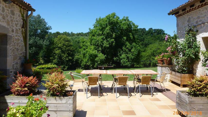 Chambre d’hôte pour 2 personnes, avec piscine et jardin dans le Lot-et-Garonne - 3