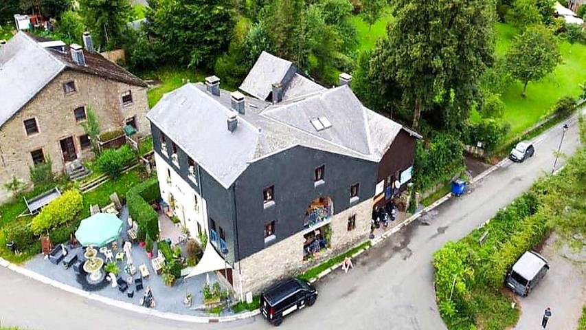 Vakantiehuis voor 5 personen, with sauna and tuin as well as whirlpool, met huisdier in Bouillon