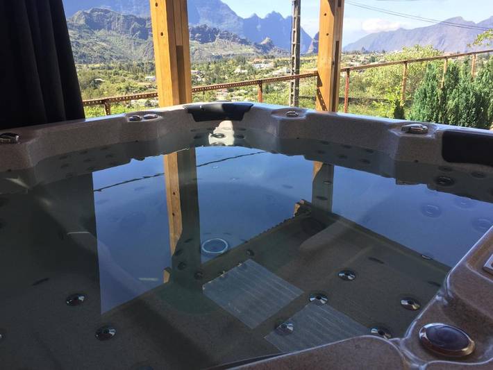 Maison de vacances pour 12 personnes, avec vue et terrasse, animaux acceptés à Cilaos