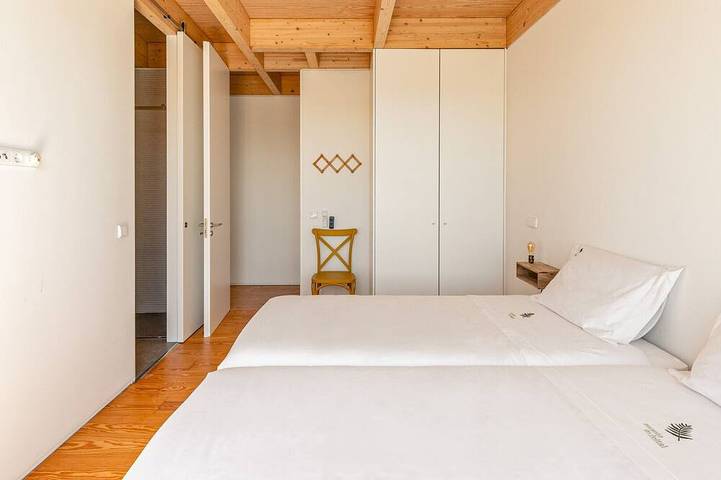 Ferienhaus für 38 Personen, mit Balkon und Garten in Porto Covo - 2