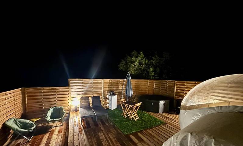 Gîte pour 2 personnes, avec terrasse ainsi que jardin et jacuzzi à Calenzana - 4