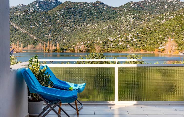 Ganze Ferienwohnung, Gemütliche Ferienwohnung mit WLAN, Terrasse und Parkplatz – 2 km bis zur Küste in Peračko Blato, Dubrovnik-Neretva
