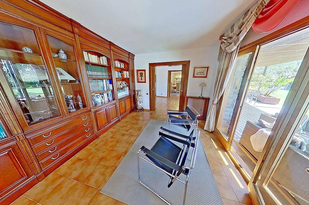 Premium Habitat Can Ferrer in Arenys de Munt, Costa del Maresme