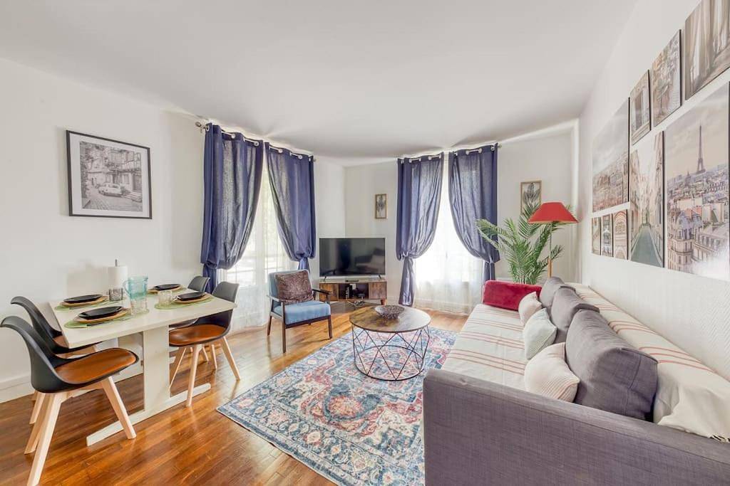 Appartement entier, One-Bedroom Apartment in Le Chesnay, Yvelines