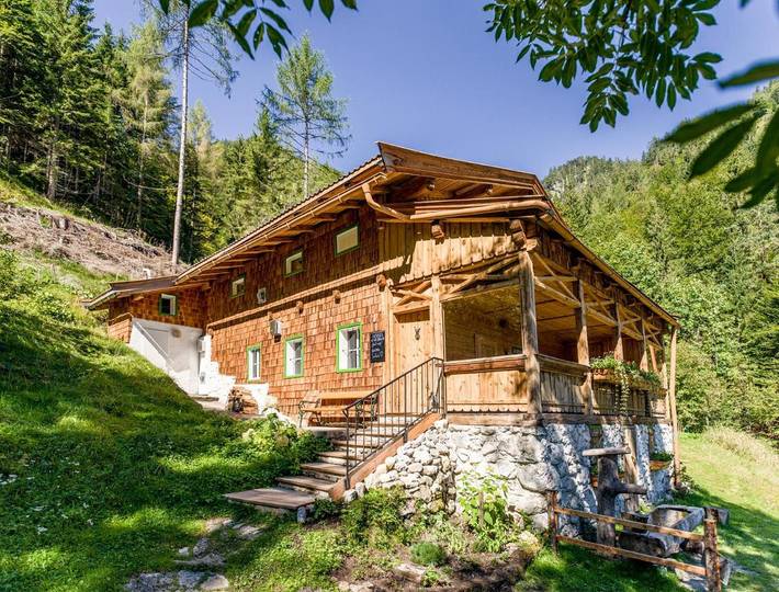 Ferienhaus für 10 Personen, mit Balkon und Terrasse sowie Garten und Sauna in Waidring