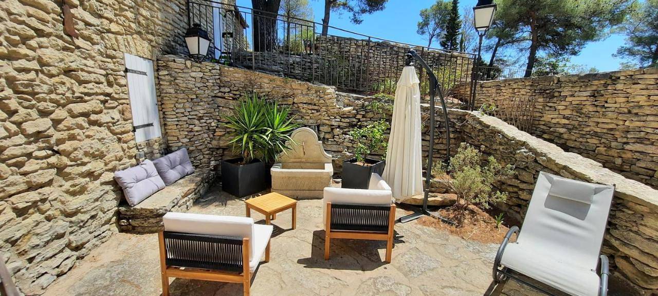 Queen Room with Garden View in Saumane-de-Vaucluse, Vaucluse