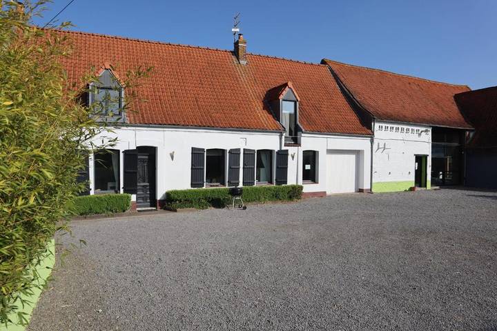 Location de vacances pour 4 personnes, avec jardin ainsi que piscine et vue à Arques - 2