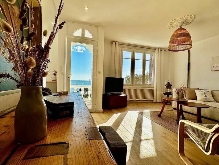 Location de vacances pour 7 personnes, avec jardin et terrasse dans Doëlan - 2