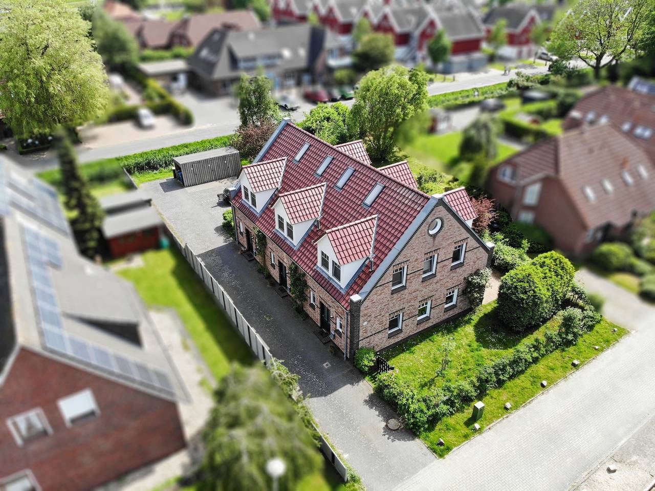 Ferienhaus „Huus Tjalk“ mit privater Terrasse, Garten und Wlan in Greetsiel, Krummhörn