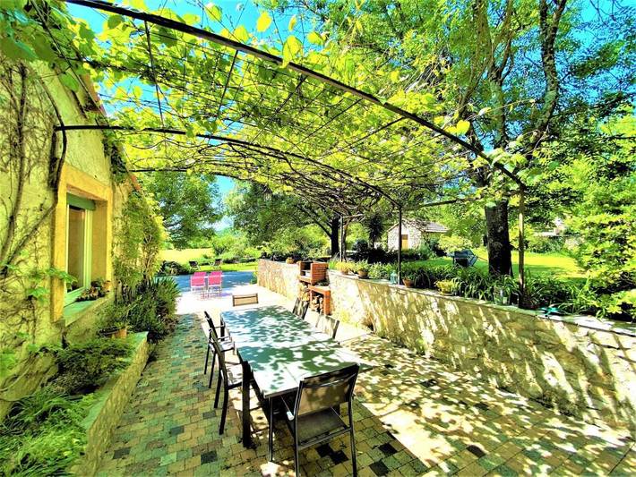 Chambre d’hôte pour 15 personnes, avec Terrasse et Jardin à Villeneuve-de-Berg