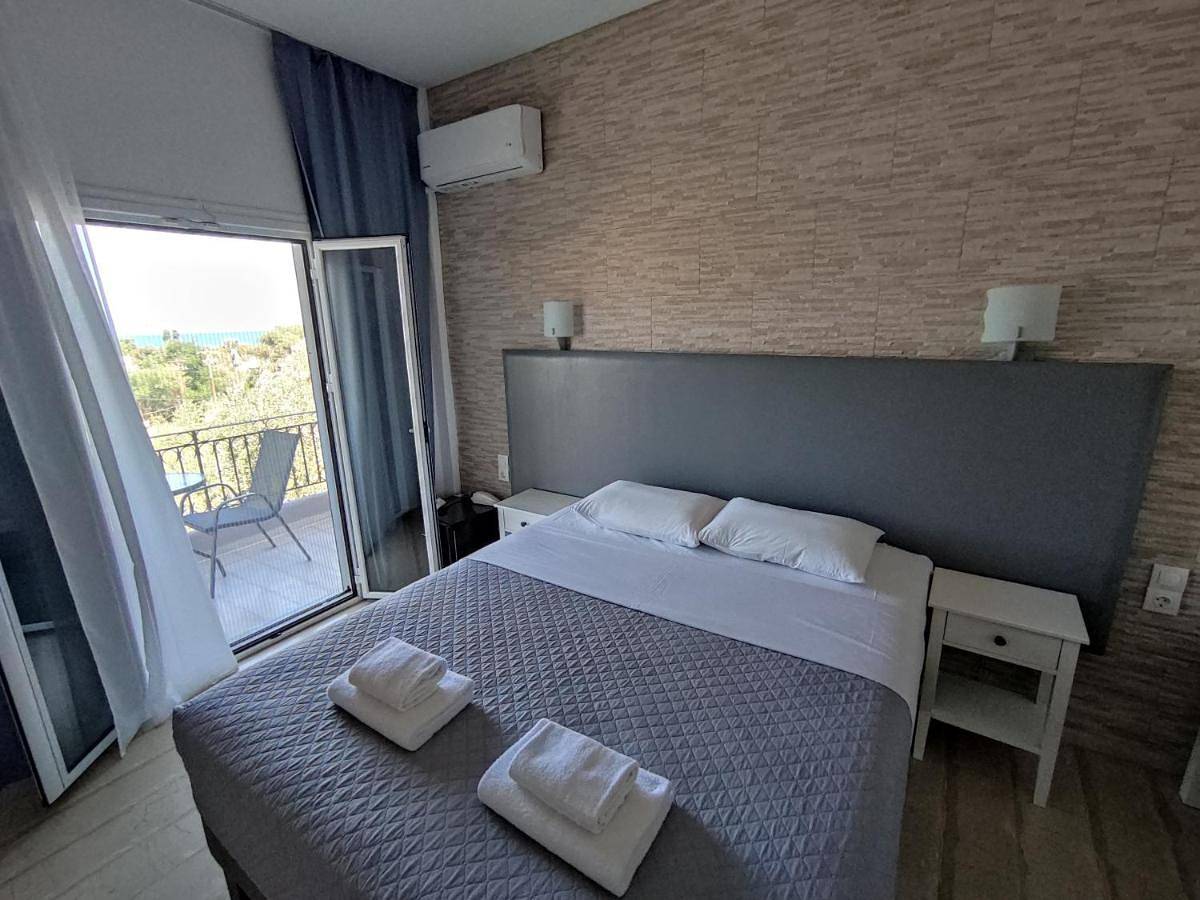 Tina Hotel in Dassia, Corfou