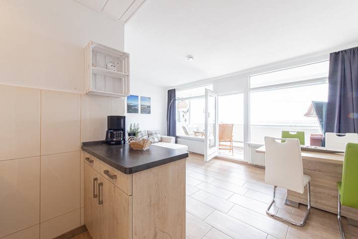 Ferienwohnung für 3 Personen, mit Meerblick und Balkon in Sierksdorf - 2