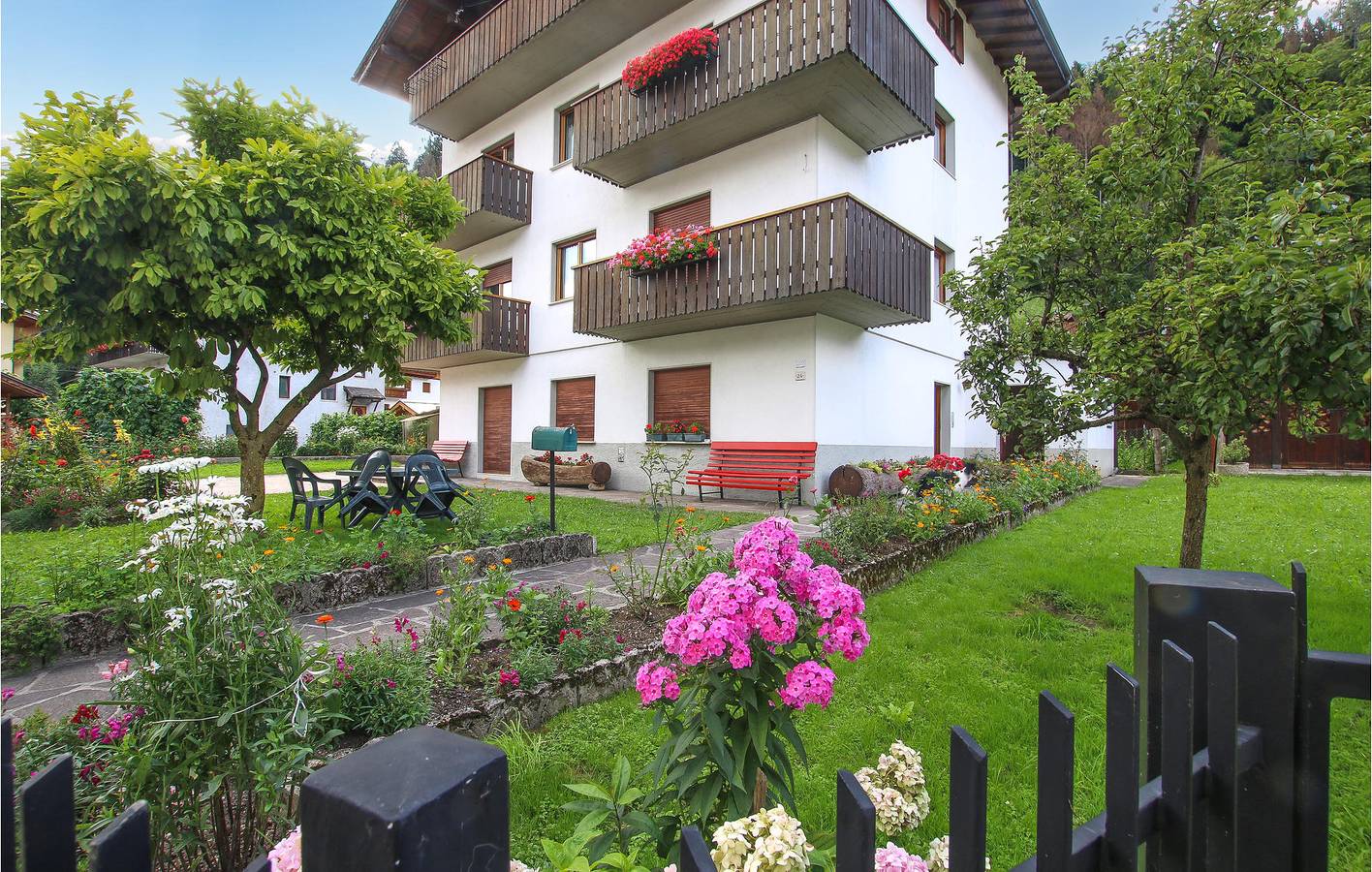 Appartamento intero, Appartamento vista montagna | 100 mq | Parcheggio | Terrazza in Transacqua, Primiero San Martino di Castrozza