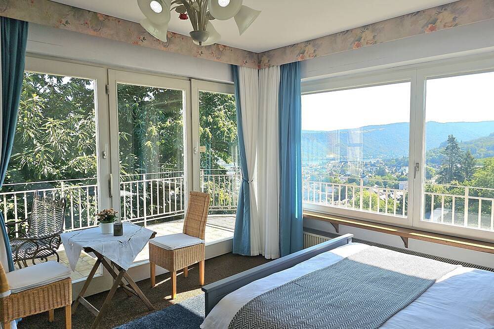 Ganze Wohnung, Little Rhine View Château (Eg): Tolle Aussicht auf die größte Rheinschleife. in Boppard, Mittelrhein