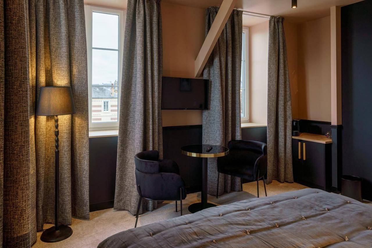 Hotel de la Plage in Lion-sur-Mer, Région de Caen