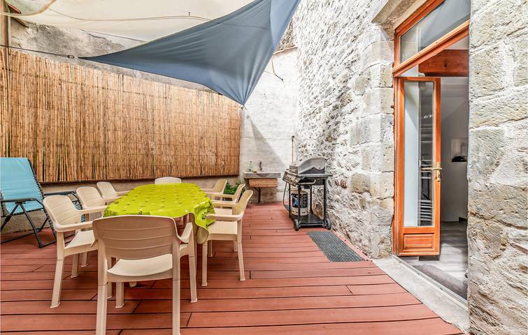 Peyriac-Minervois Wohnung: 200qm, TV, Parkplatz, WiFi, 100m zum Stadtzentrum in Peyriac-Minervois, Carcassonne und Umgebung
