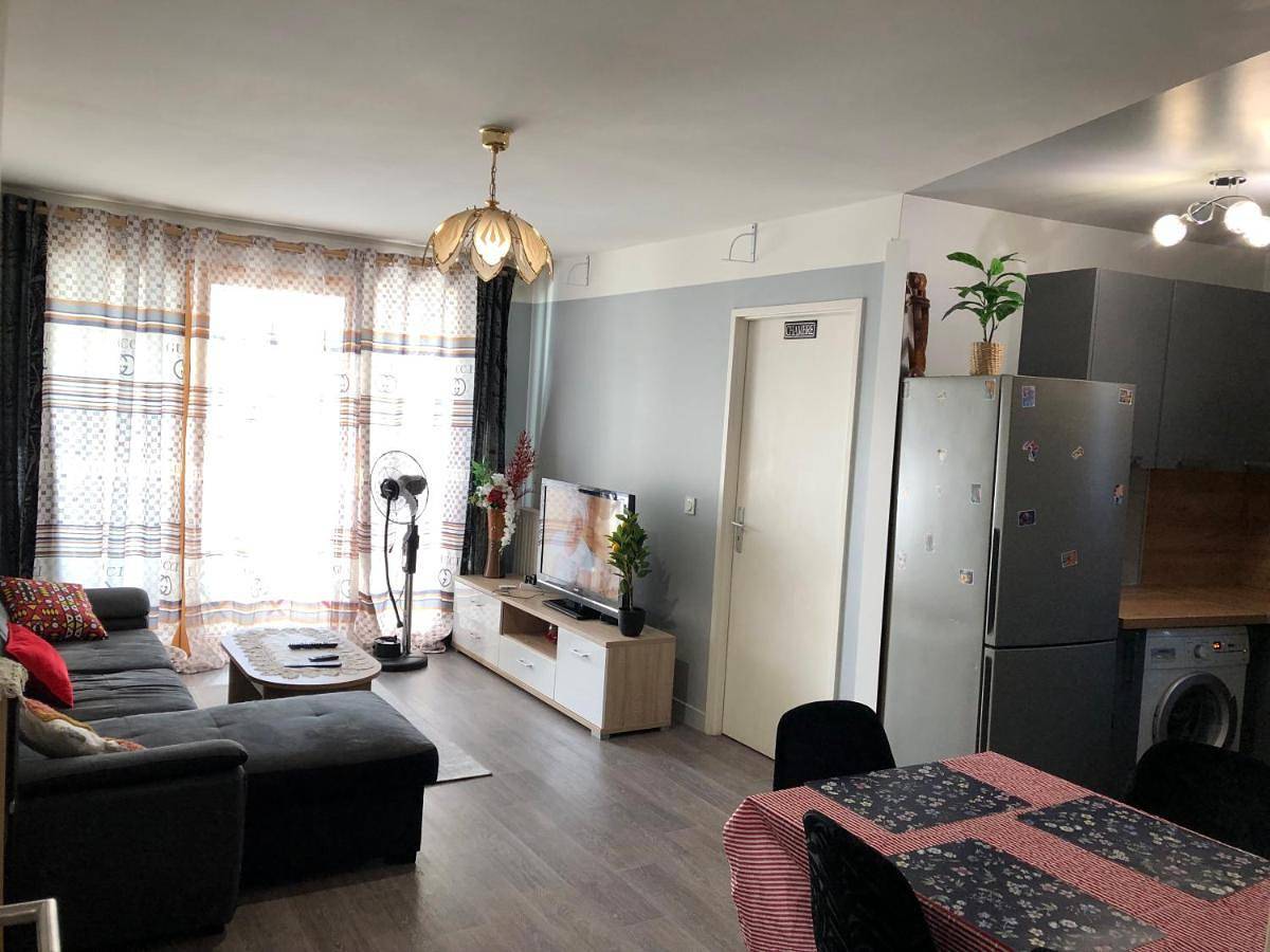 Appartement entier, Big Duplex Close to Orly Airport and Rer C or D in Juvisy-sur-Orge, Essonne