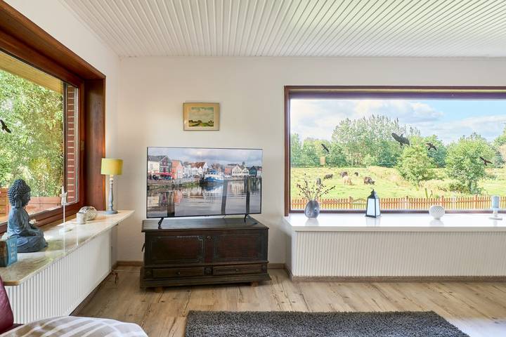 Ferieudlejning for 4 personer, med Terrasse og Have samt Udsigt i Lund (Husum)