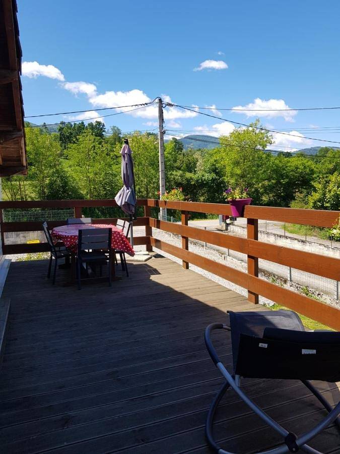 Gîte pour 2 personnes, avec vue ainsi que piscine et jardin à Ganac - 2