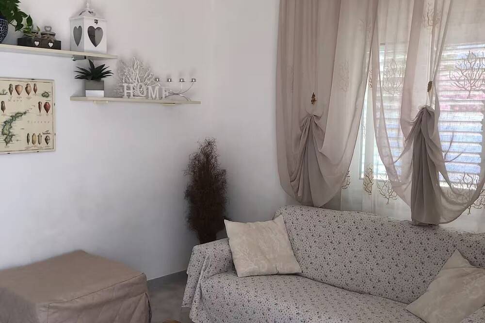 La casa di Barbara in Ponza, Lazio