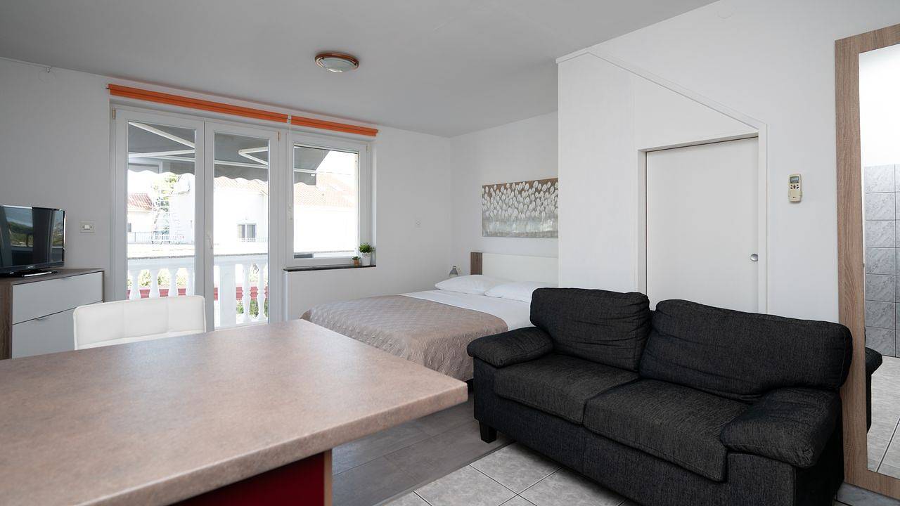 Ganzes Studio, Studio für 2 Personen (22 m²) in Sukošan in Sukosan, Zadar