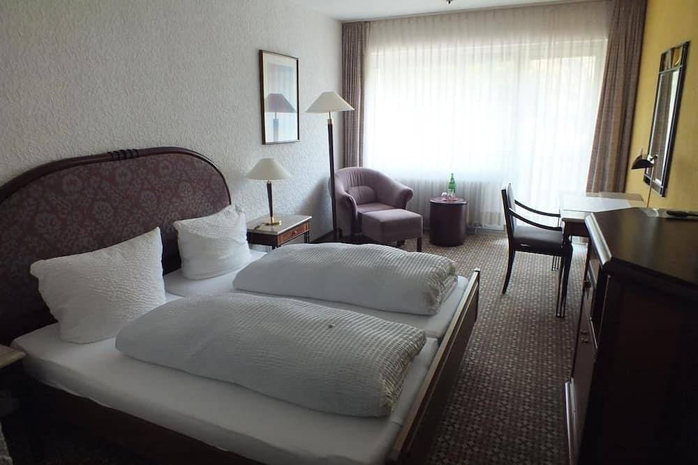 Doppelzimmer,  Balkon, Moselblick - Hotel Moselkern in Burg Eltz, Moselkern