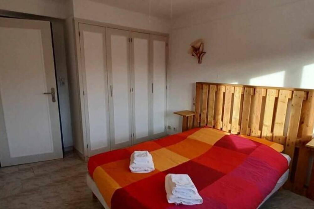 Comfortable Pp house for 6/7 people in Redessan, Region de Nimes