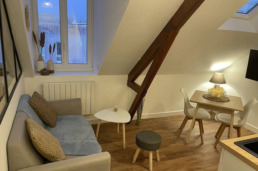 Entire apartment, L'amiral n°5★ T2 ★ dernier étage ★ Bylocly in Lorient, Côte des Mégalithes