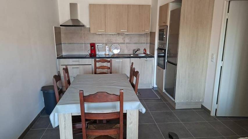 Gîte pour 4 personnes, avec balcon, adapté aux familles à Rognac - 4