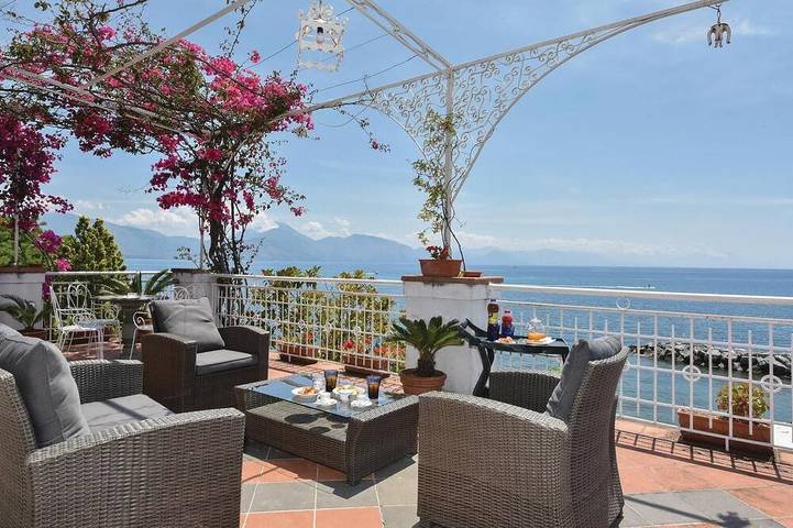 Casa vacanza per 6 persone, con terrazza e piscina - 1